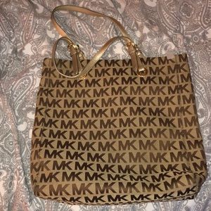 Micheal Kors bag